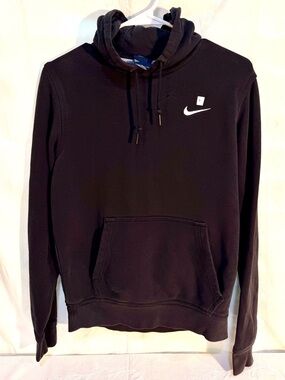 Nike Unisex/Mens Black Hoodie with White Swoosh Logo S T0024
